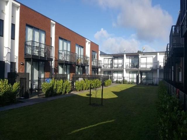 Apartment for rent in Heathcote, Canterbury
