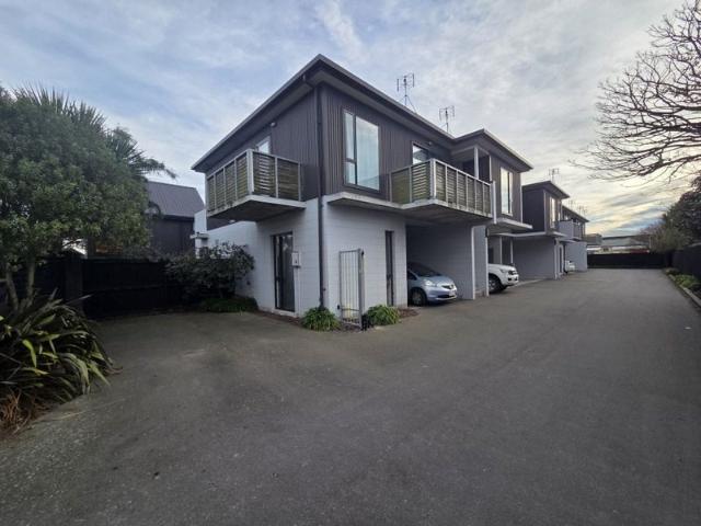 Apartment for rent in Heathcote, Canterbury