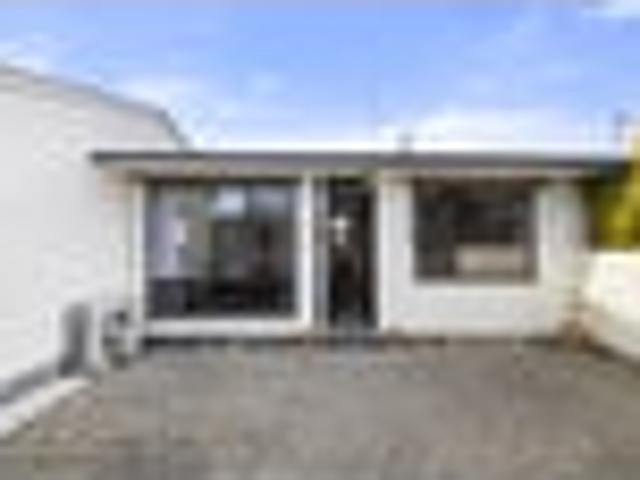 Apartment for rent in Heathcote, Canterbury