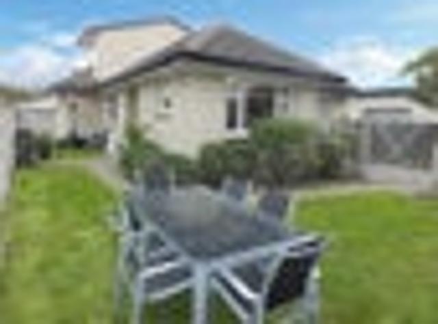 Apartment for rent in Heathcote, Canterbury