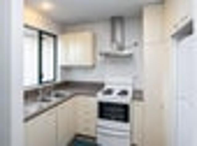 Townhouse for rent in Heathcote, Canterbury