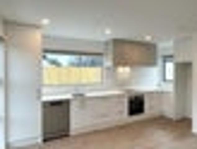 Townhouse for rent in Heathcote, Canterbury