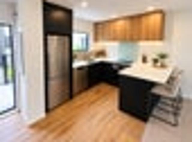 Townhouse for rent in Heathcote, Canterbury