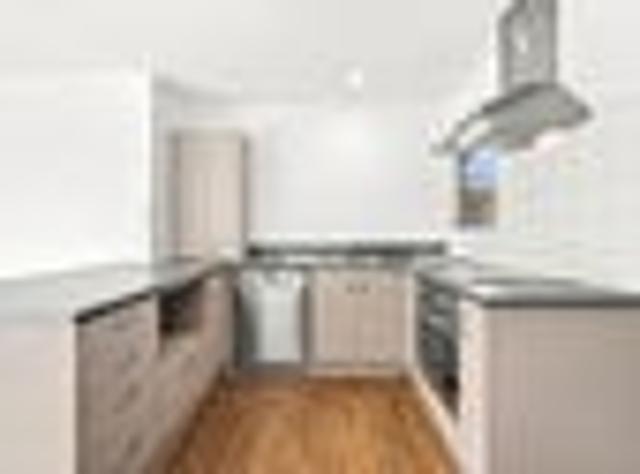 Townhouse for rent in Heathcote, Canterbury
