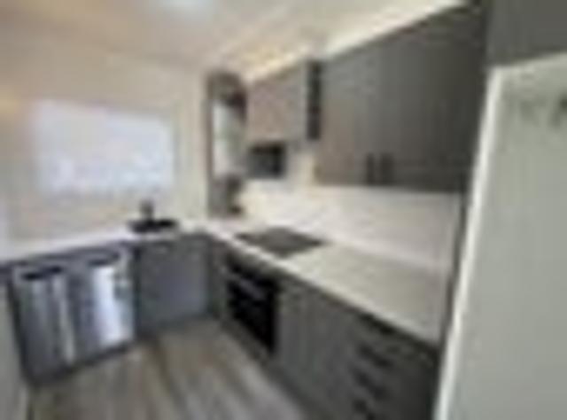 Townhouse for rent in Waltham, Linwood-Central-Heathcote Community
