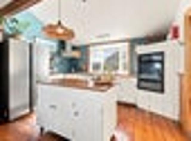 House for rent in Heathcote, Canterbury