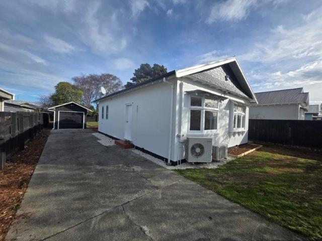 House for rent in Heathcote, Canterbury
