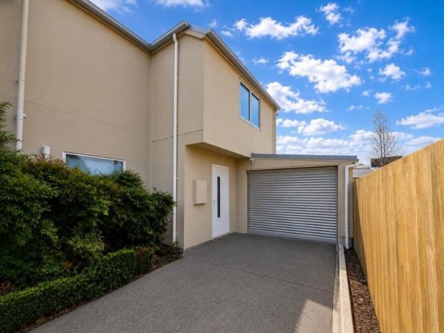 House for rent in Heathcote, Canterbury