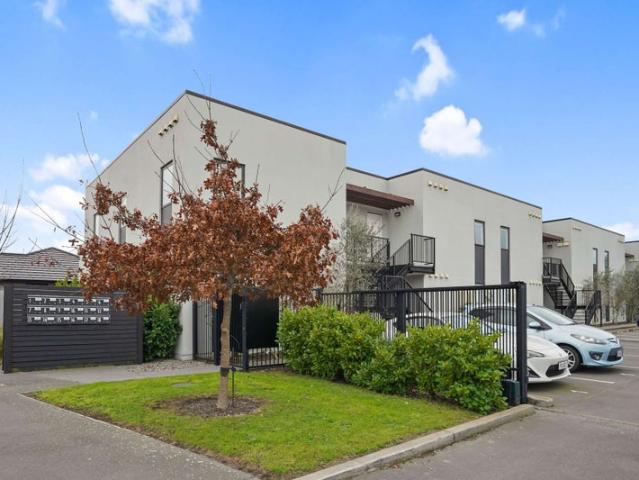 Apartment for rent in Heathcote, Canterbury
