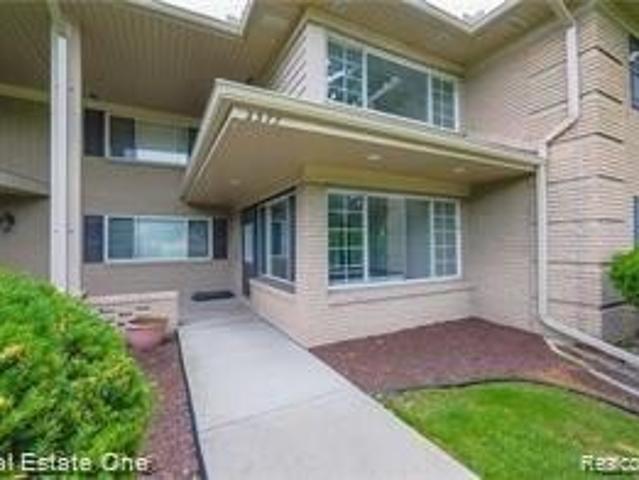 Condo for sale in Rochester Hills