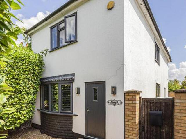 House for sale in Lower Halliford, Surrey
