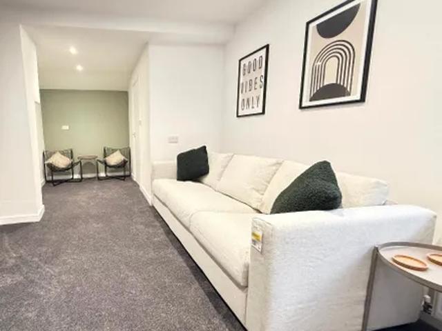 Apartment for rent in Calderstones