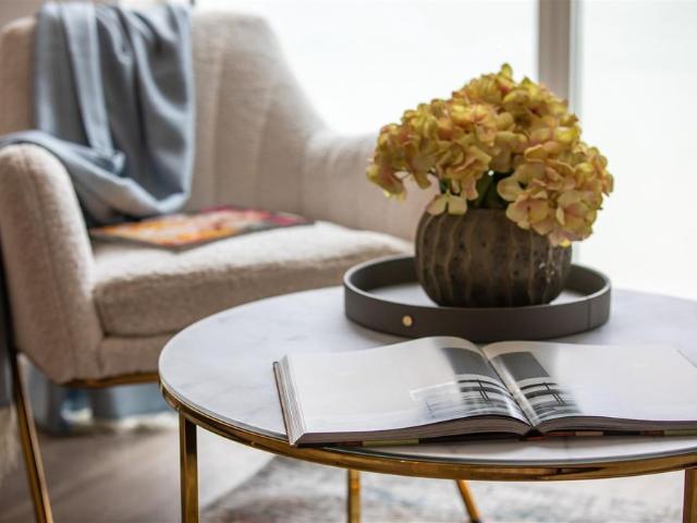 Apartment for rent in Ashley Park, Surrey