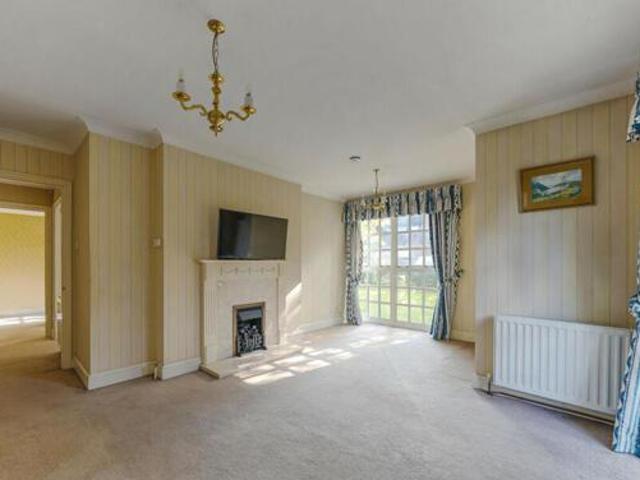 House for sale in Kingston Upon Thames, Greater London