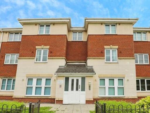 House for sale in Calderstones