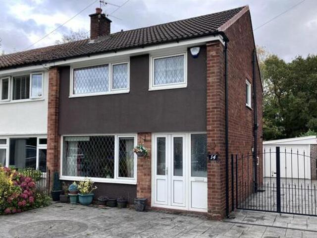 House for sale in Higher Bartle, Lancashire