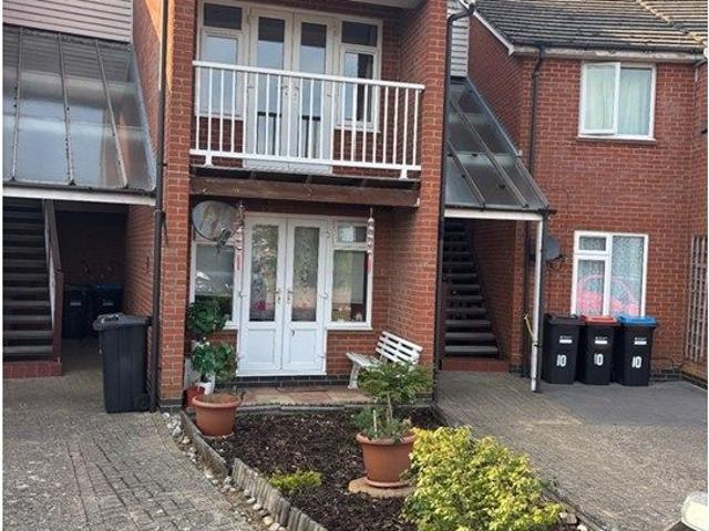 Apartment for rent in Eagle Farm, Wavendon