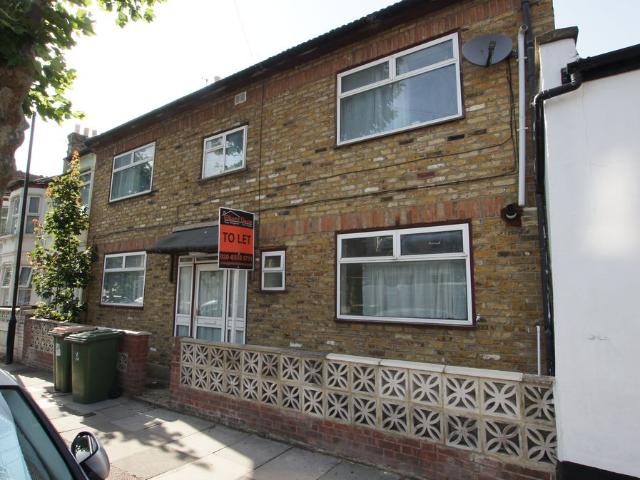 House for rent in Upton Park, Greater London