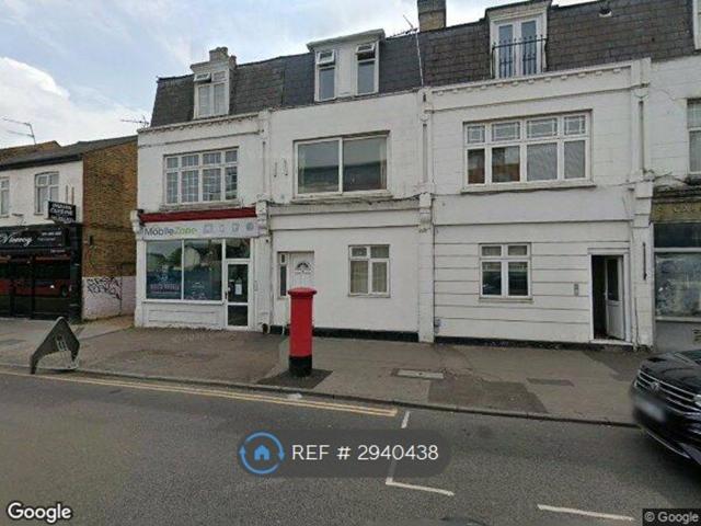 Apartment for rent in West Molesey, Elmbridge