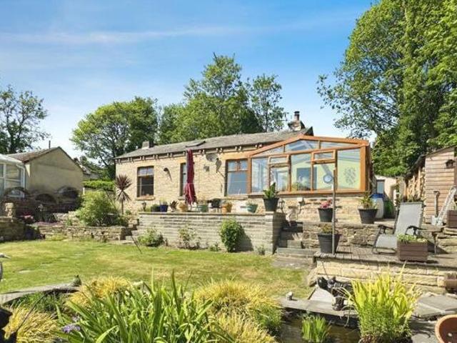 House for sale in Cleckheaton, West Yorkshire