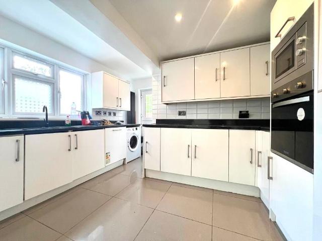 Apartment for rent in Walworth, Greater London