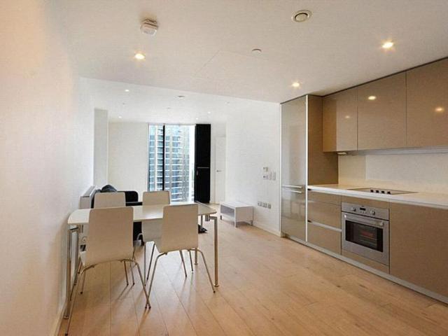 Apartment for rent in Elephant and Castle, Greater London