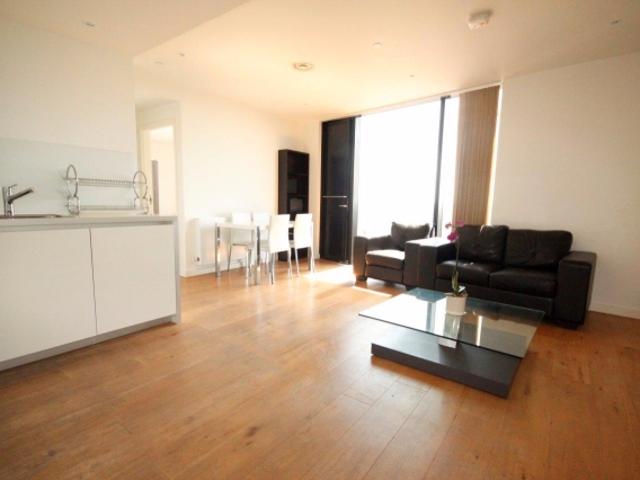 Apartment for rent in Elephant and Castle, Greater London