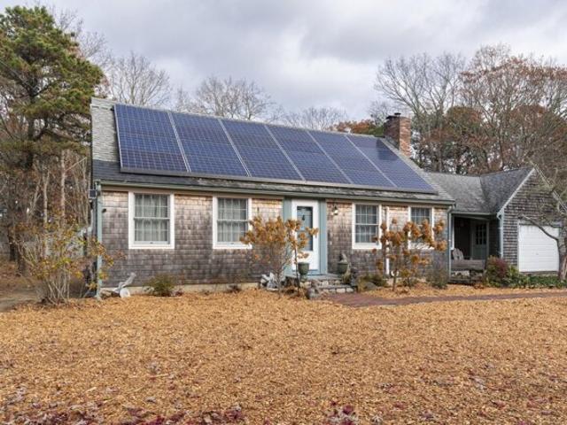 House for sale in Eastham