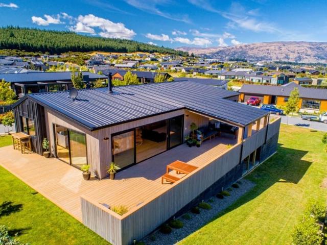 House for rent in Otakou