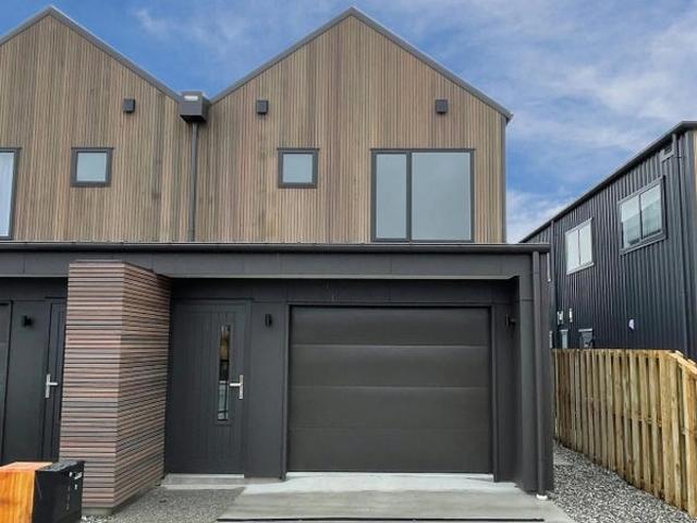 House for rent in Otakou