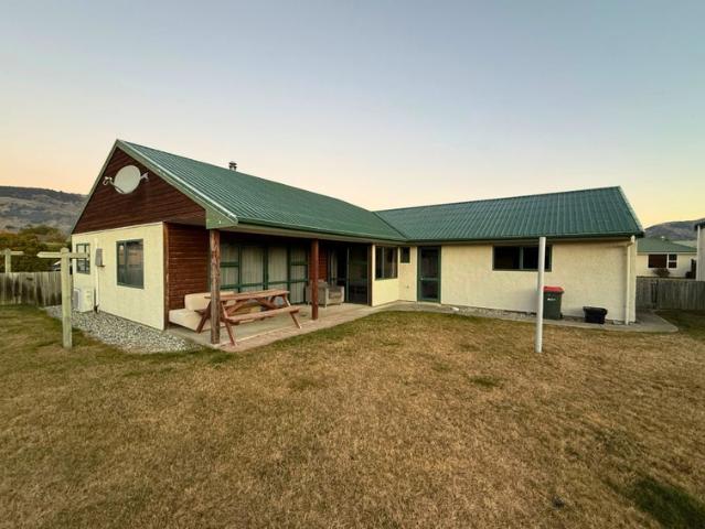 House for rent in Otakou