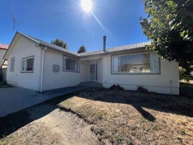 House for rent in Otakou