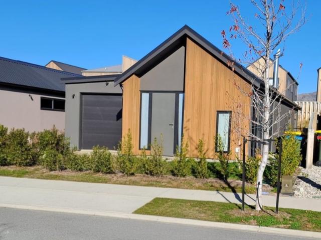 House for rent in Otakou