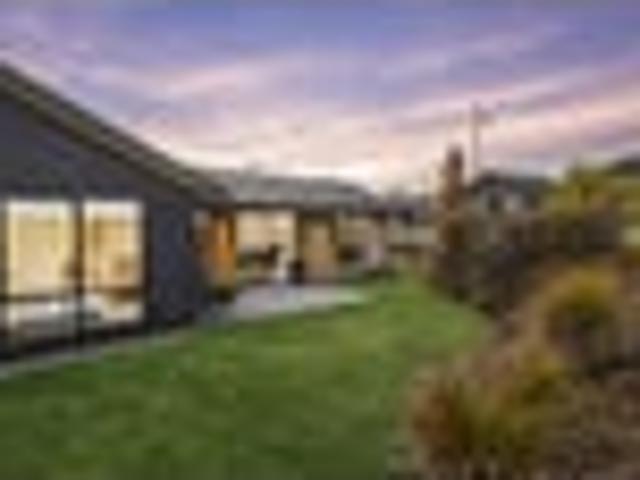 House for rent in Otakou