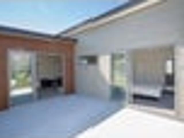 House for rent in Otakou