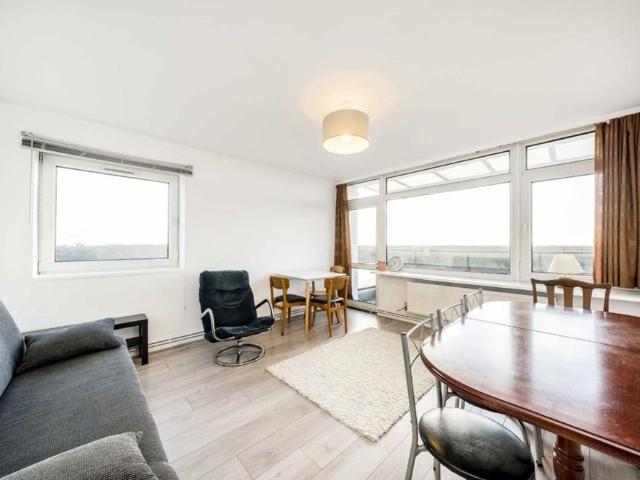 Apartment for rent in Roehampton, Greater London