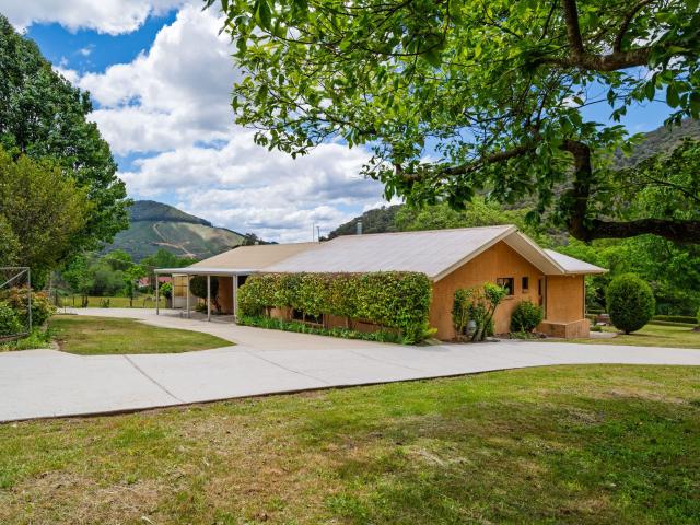 House for sale in Wandiligong, Victoria