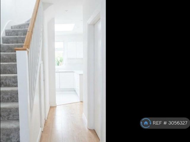 House for rent in London Borough of Sutton, Greater London