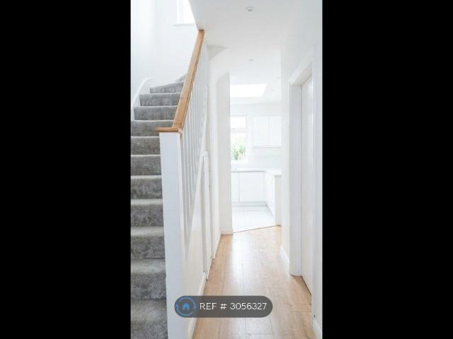 House for rent in London Borough of Sutton, Greater London