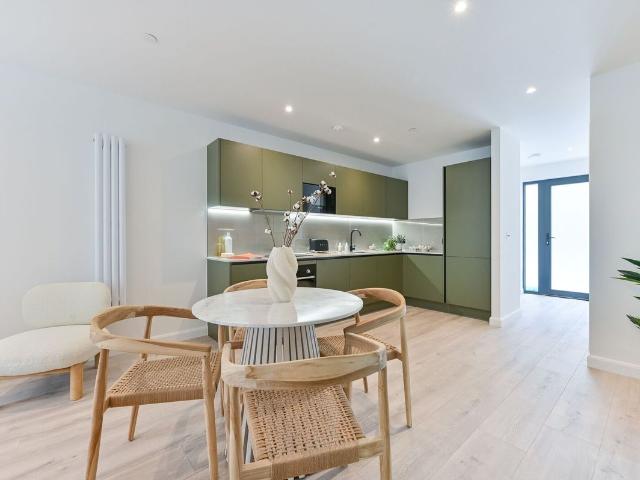 Apartment for rent in Earlsfield, Greater London