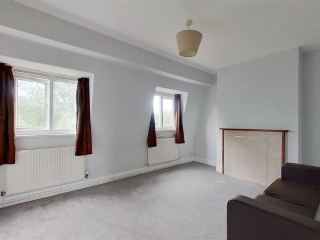 Apartment for rent in Earlsfield, Greater London