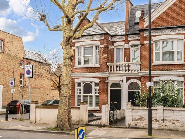 House for rent in Fulham, Sands End