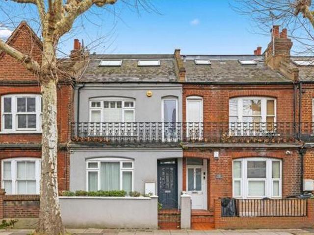 House for sale in Lyons, Greater London