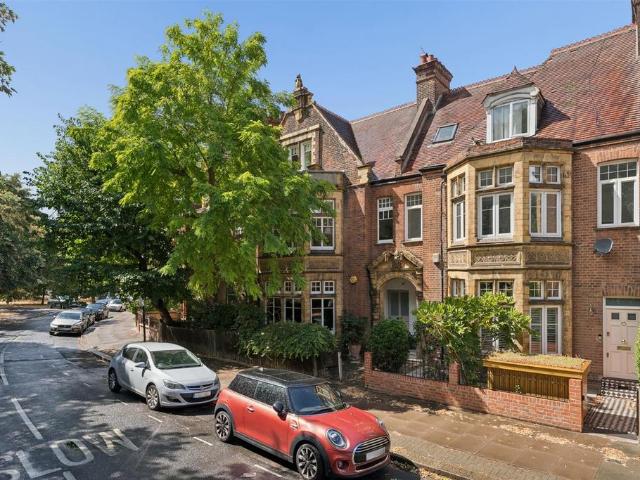Apartment for rent in Earlsfield, Greater London