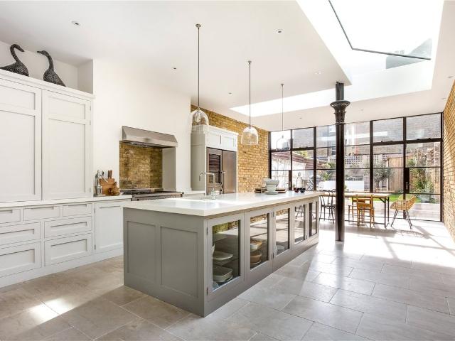 House for rent in Earlsfield, Greater London