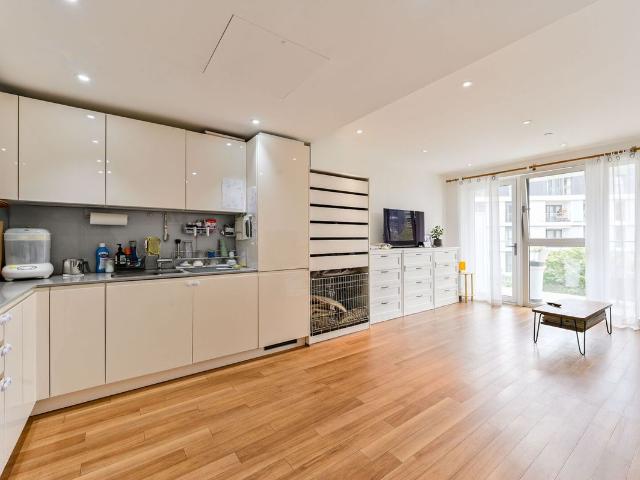Apartment for rent in Vauxhall, Greater London