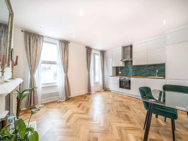 House for rent in Clapham, Greater London