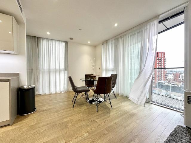 Apartment for rent in Vauxhall, Greater London