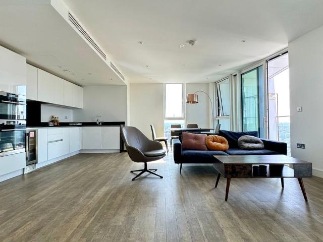 Apartment for rent in Vauxhall, Greater London