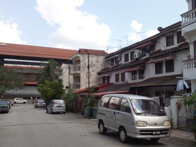 Terraced House for rent in Country Heights Damansara, Kuala Lumpur